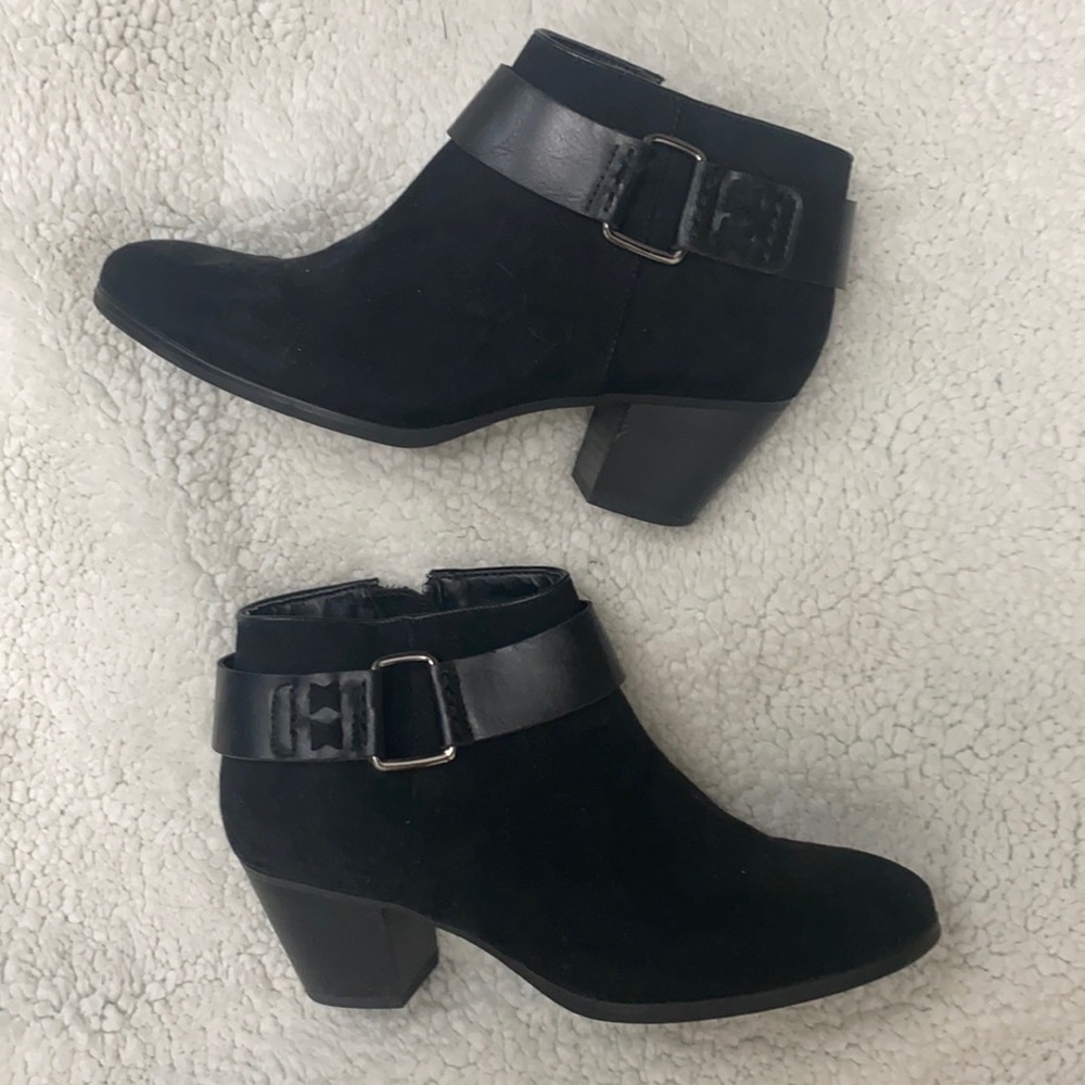 Limelight black booties